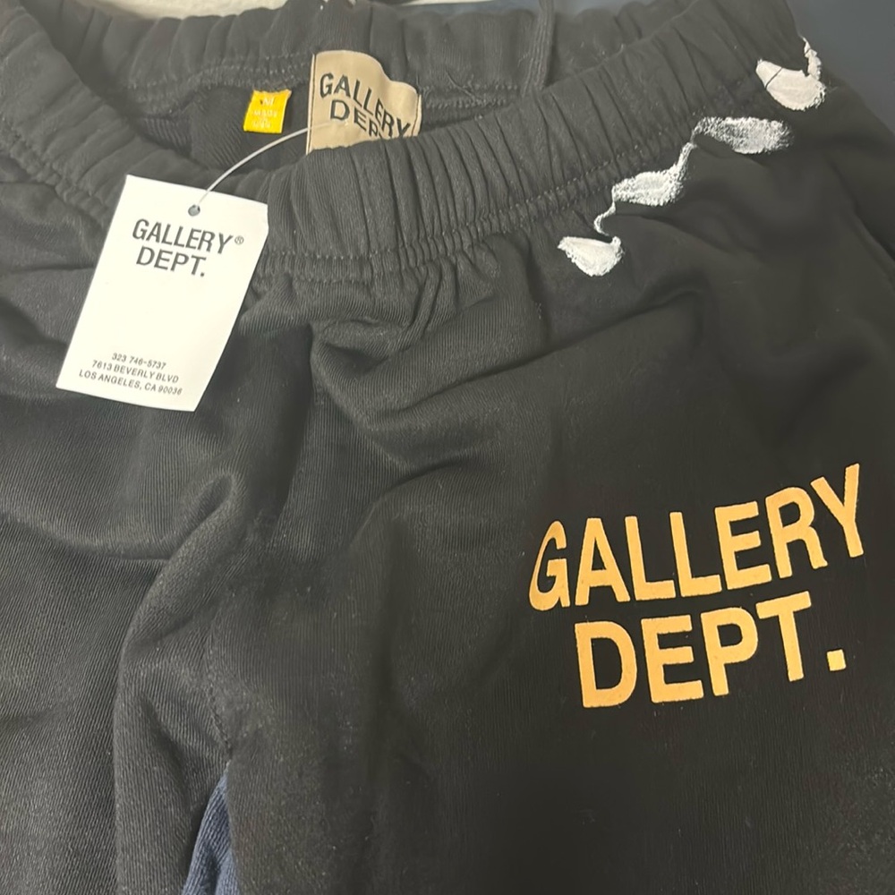 Gallery dept sweats the run small I got the wrong size when buying brand new